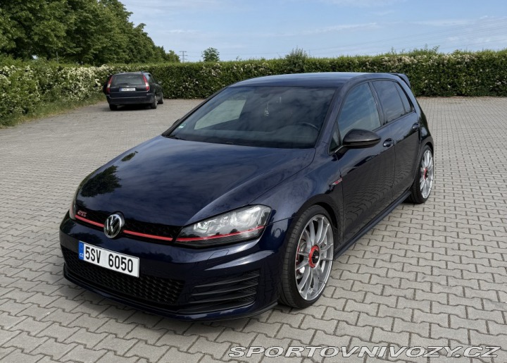 Volkswagen Golf  2015