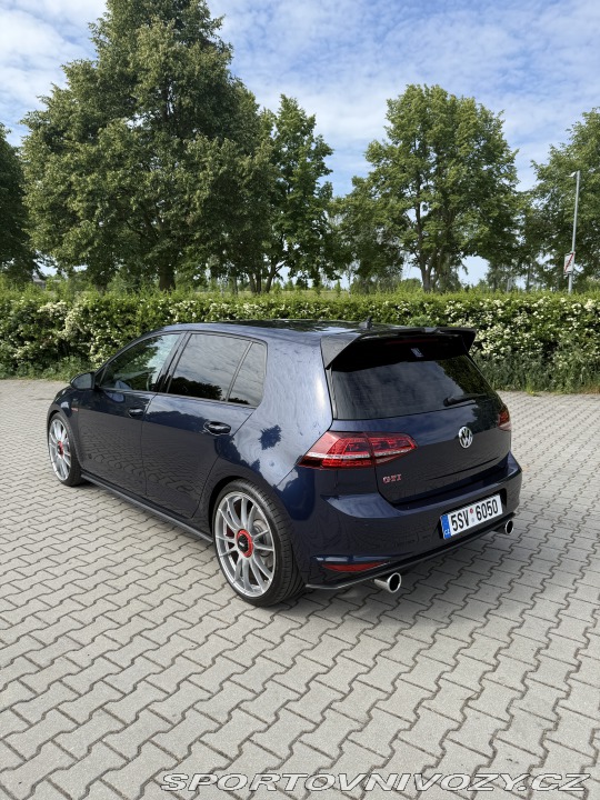 Volkswagen Golf 2015