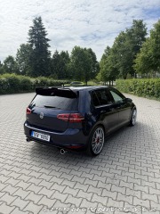 Volkswagen Golf  2015