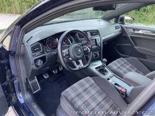 Volkswagen Golf  2015