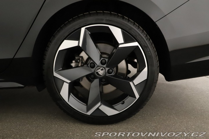 Škoda Superb Sportline 2.0 TSI 2025