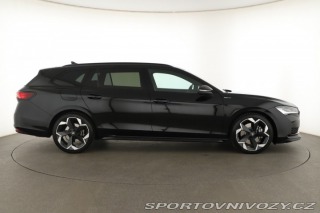 Škoda Superb Sportline 2.0 TSI 2025