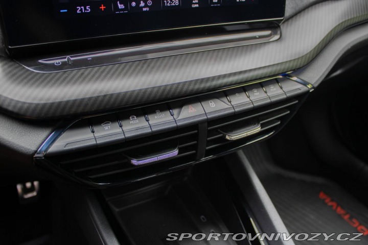 Škoda Octavia RS 2.0TSI DSG / AJ NA SPLÁT 2021