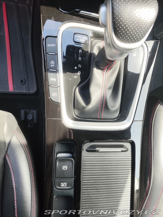 Kia ProCeed 2023