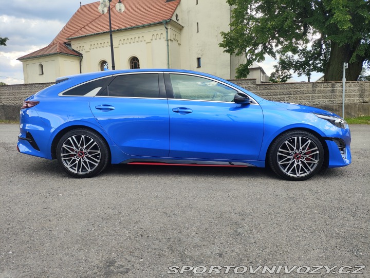 Kia ProCeed 2023