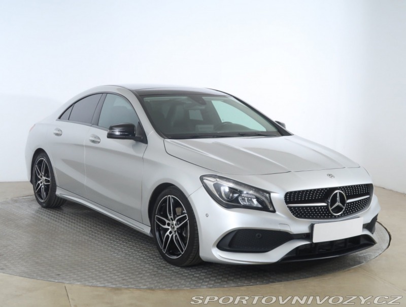 Mercedes-Benz CLA AMG Paket 180