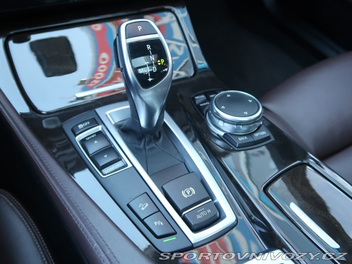 BMW 5 Luxury Line 535d xDrive 2015