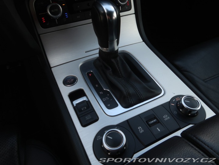 Volkswagen Ostatní modely Touareg  4.2 V8 TDi 2013