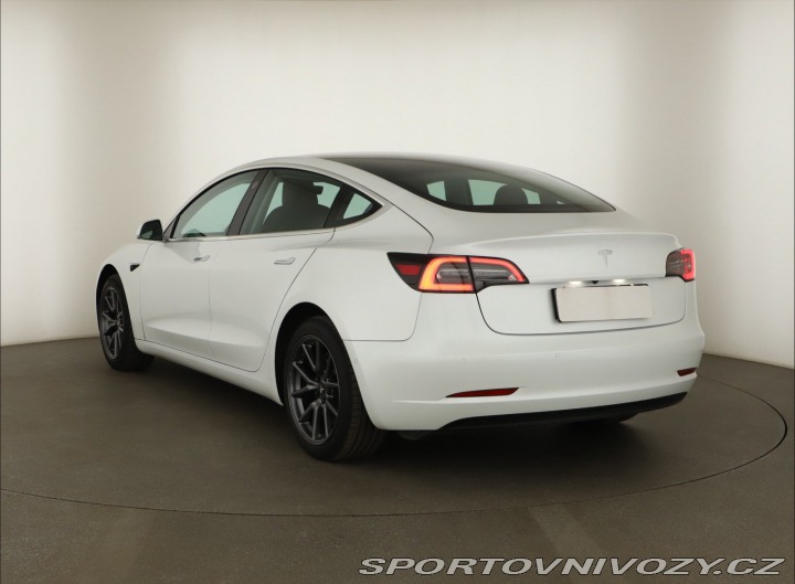 Tesla Model 3 Std Range Plus 52kWh 2020