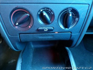 Audi A3 1,6 i 1998