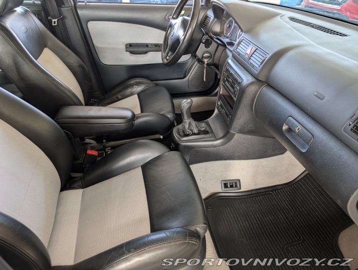 Škoda Octavia RS RS COMBI 1.8T 132kW 2005