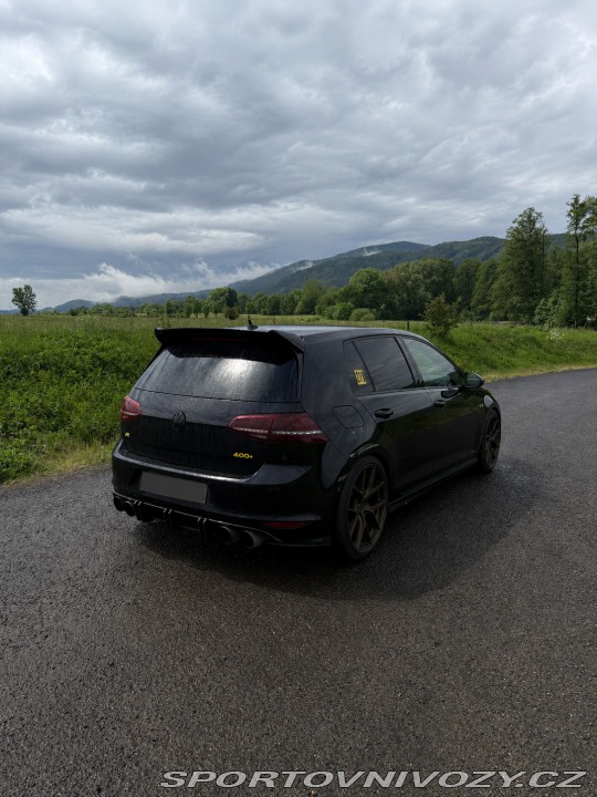 Volkswagen Golf  2016