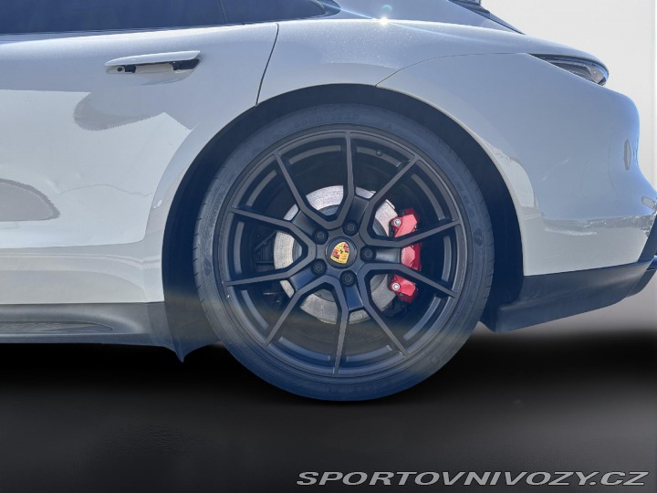Porsche Taycan GTS 2023