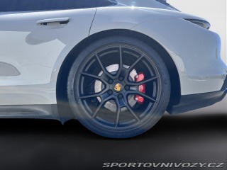 Porsche Taycan GTS 2023