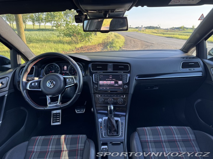 Volkswagen Golf GTI 2016