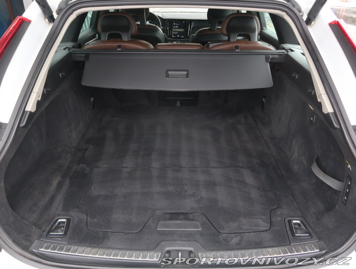 Volvo V90 Cross Country D5 2.0 AWD 2019