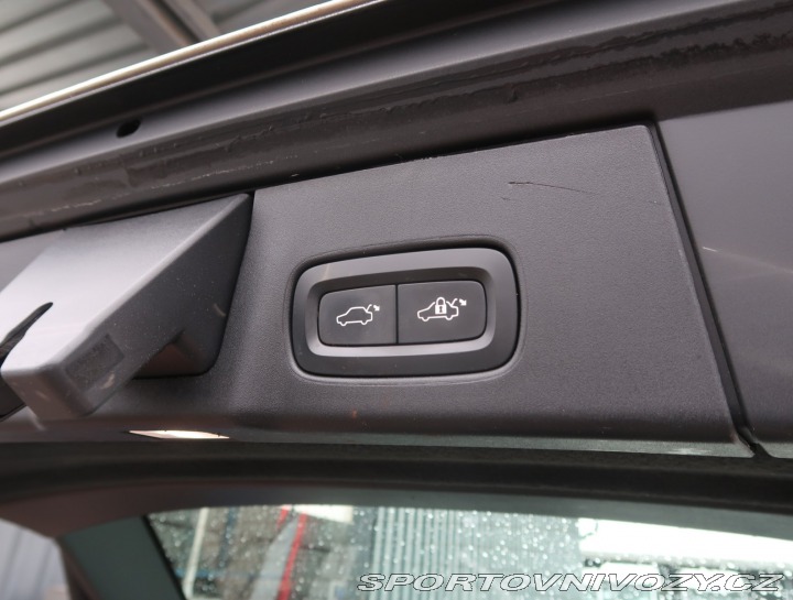 Volvo V90 Cross Country D5 2.0 AWD 2019