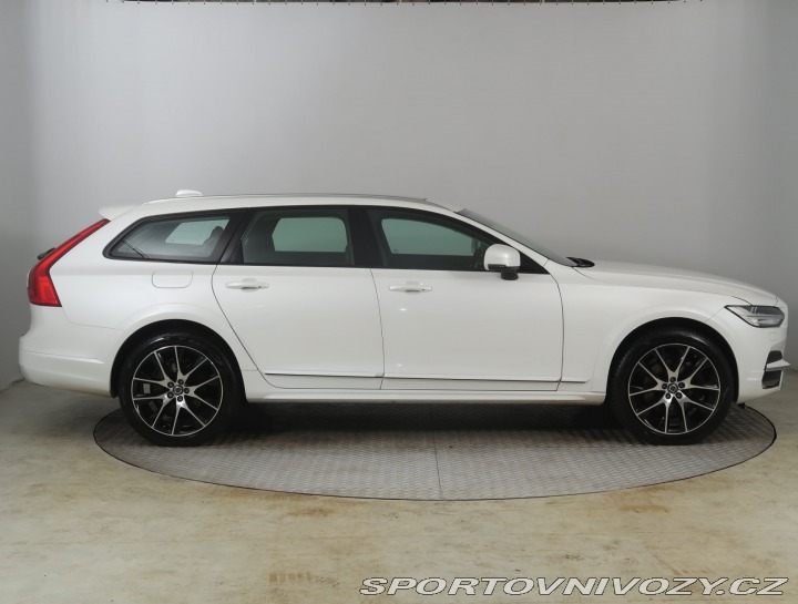 Volvo V90 Cross Country D5 2.0 AWD 2019