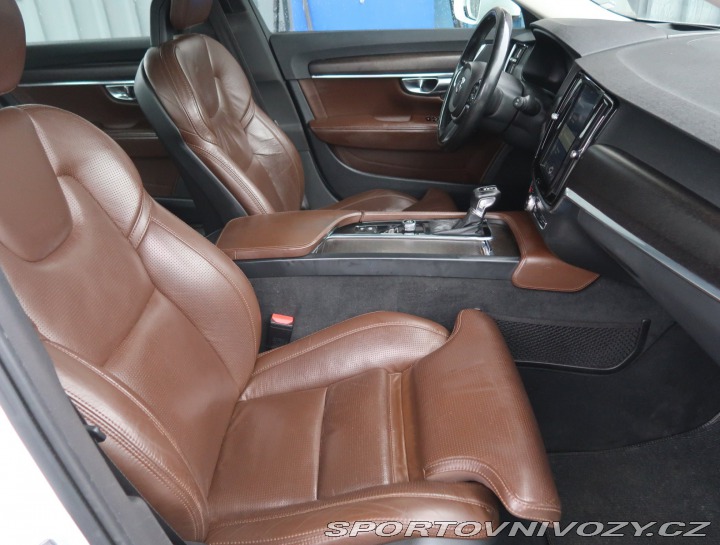 Volvo V90 Cross Country D5 2.0 AWD 2019