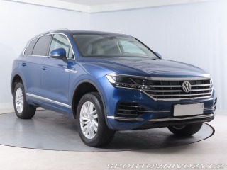 Volkswagen  Touareg  3.0 TDI