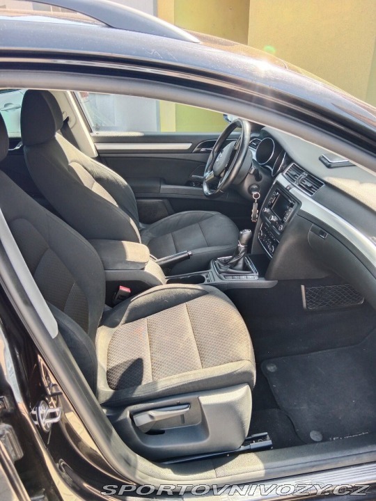 Škoda Superb 2,0 TDI 103 kw 2013