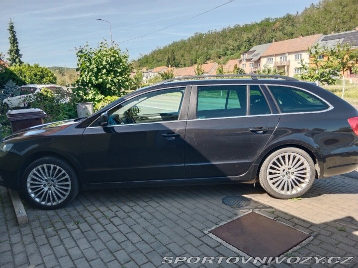 Škoda Superb 2,0   TDI 103 kw 2013