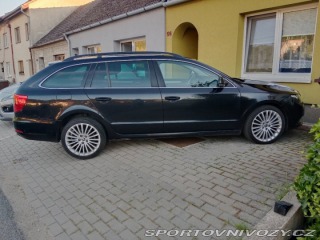 Škoda Superb 2,0 TDI 103 kw 2013