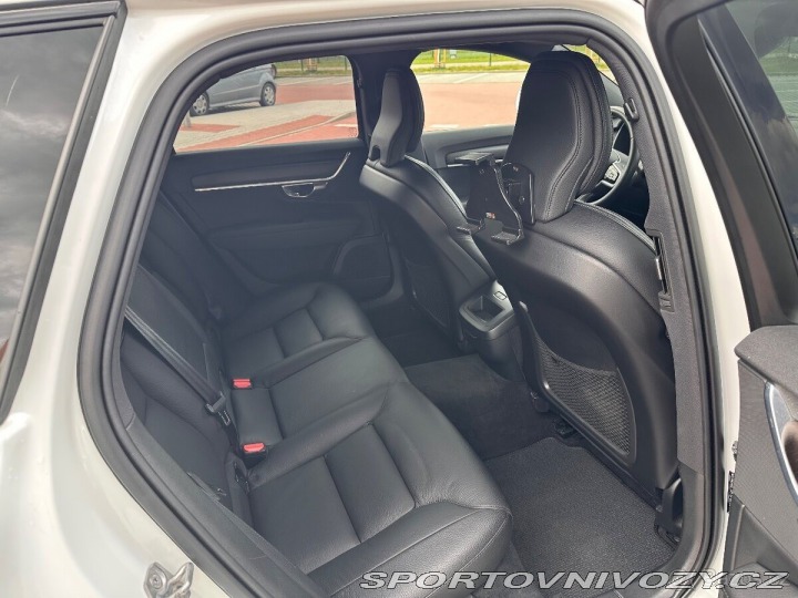 Volvo V90 CC D5 AWD, POLESTAR, DPH 1800