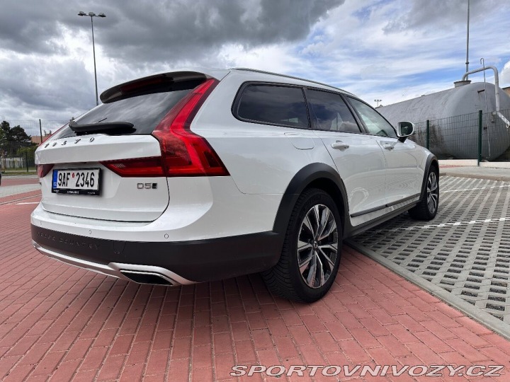 Volvo V90 CC D5 AWD, POLESTAR, DPH 1800