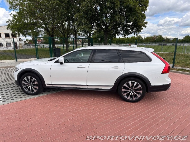Volvo V90 CC D5 AWD, POLESTAR, DPH 1800
