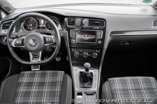 Volkswagen Golf  2015
