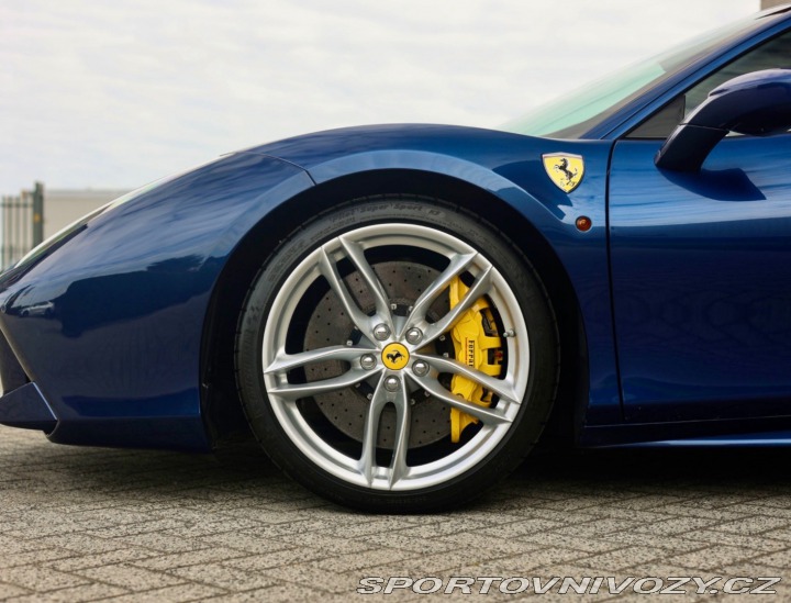 Ferrari 488 GTB HELE | záruka do 05/ 2018