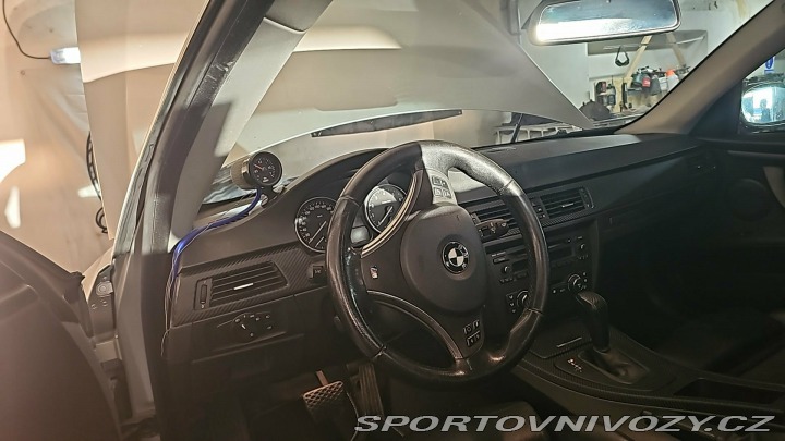 BMW 3 e92 335i 2008