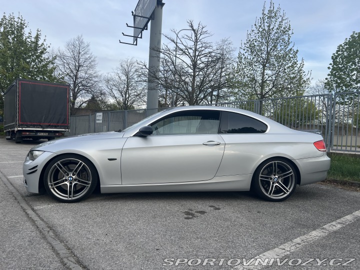 BMW 3 e92 335i 2008