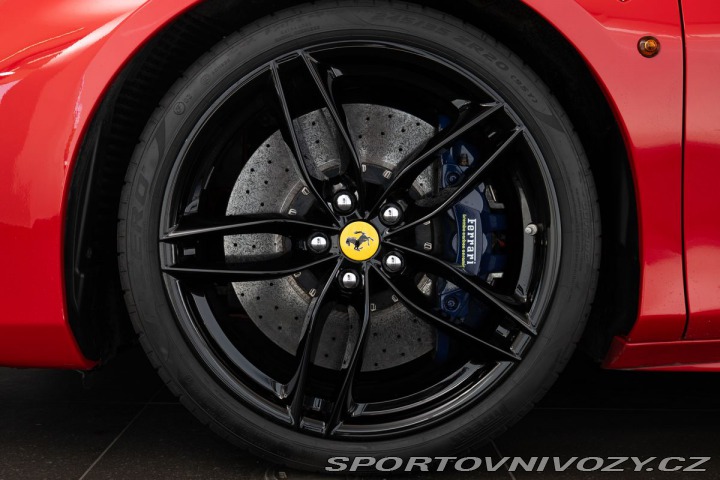 Ferrari 488 2018