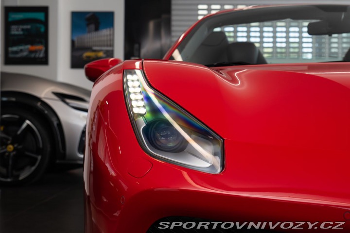 Ferrari 488 2018