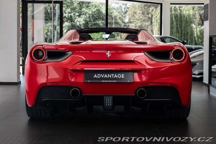 Ferrari 488 2018
