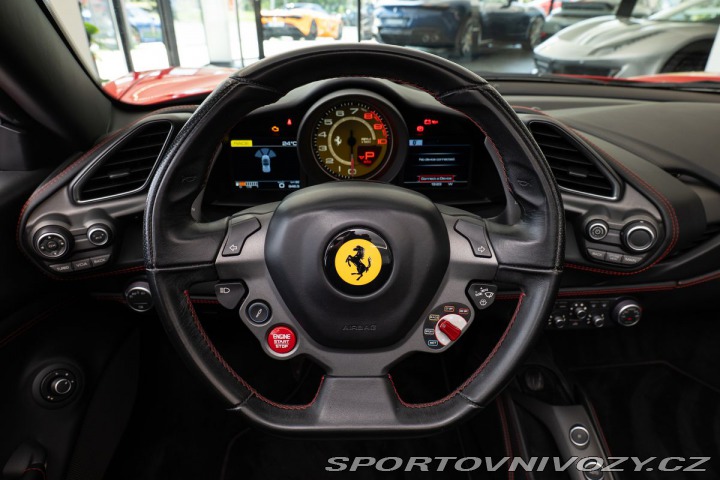 Ferrari 488 2018