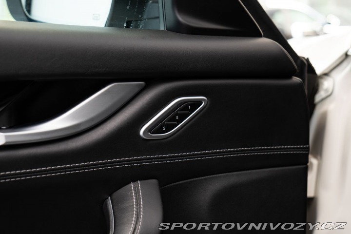 Maserati Levante 360/Pano/Vyhřívaná/Ventil 2017