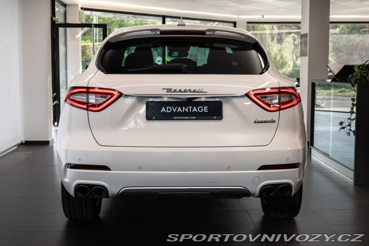 Maserati Levante 360/Pano/Vyhřívaná/Ventil 2017