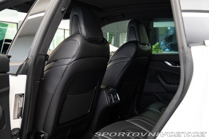Maserati Levante 360/Pano/Vyhřívaná/Ventil 2017