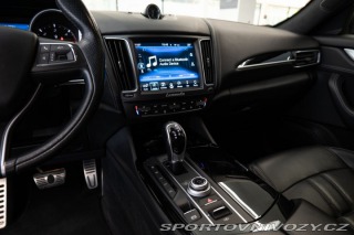Maserati Levante  2017