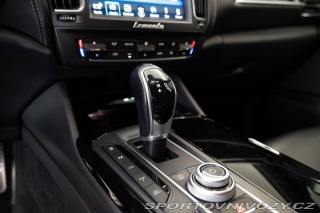 Maserati Levante  2017