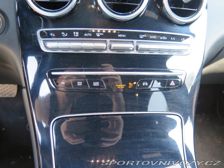 Mercedes-Benz Ostatní modely GLC 300C AMG 4MA, VADA MOTORU 2020