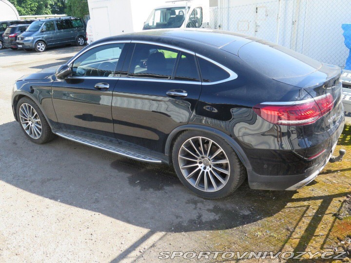 Mercedes-Benz Ostatní modely GLC 300C AMG 4MA, VADA MOTORU 2020