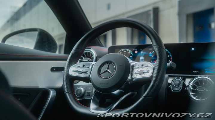 Mercedes-Benz CLA 200 AMG Line 2022