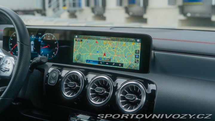 Mercedes-Benz CLA 200 AMG Line 2022