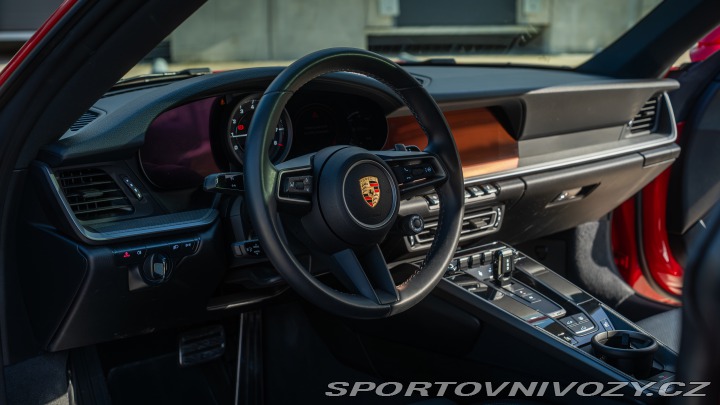 Porsche 911 Carrera S 2024