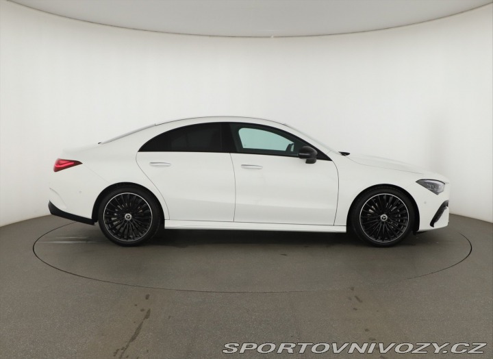 Mercedes-Benz CLA AMG 200 2025