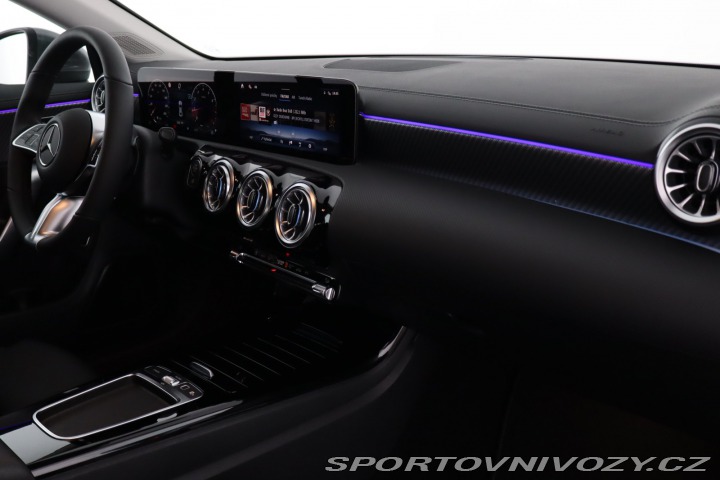 Mercedes-Benz CLA Progressive 200 2025